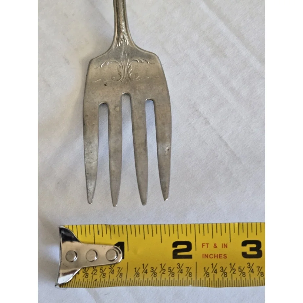 Antique Wm A Rogers Nickel Silver Lettuce Salad Serving Fork Ornate Scroll